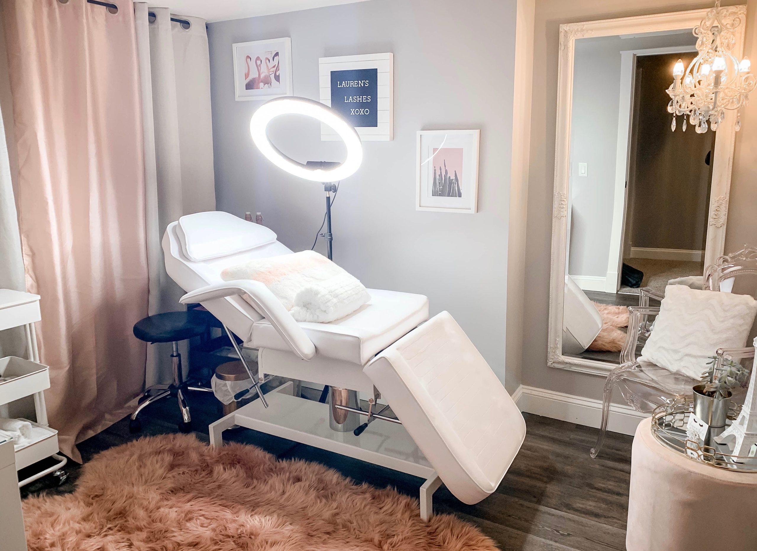 Elevate Your Practice: Why Every Masseuse Needs an Electric Adjustable Massage Table